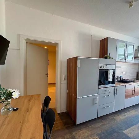 Modernes 5 Fuer Monteure & Handwerker Mit Eigenem Parkplatz アパート